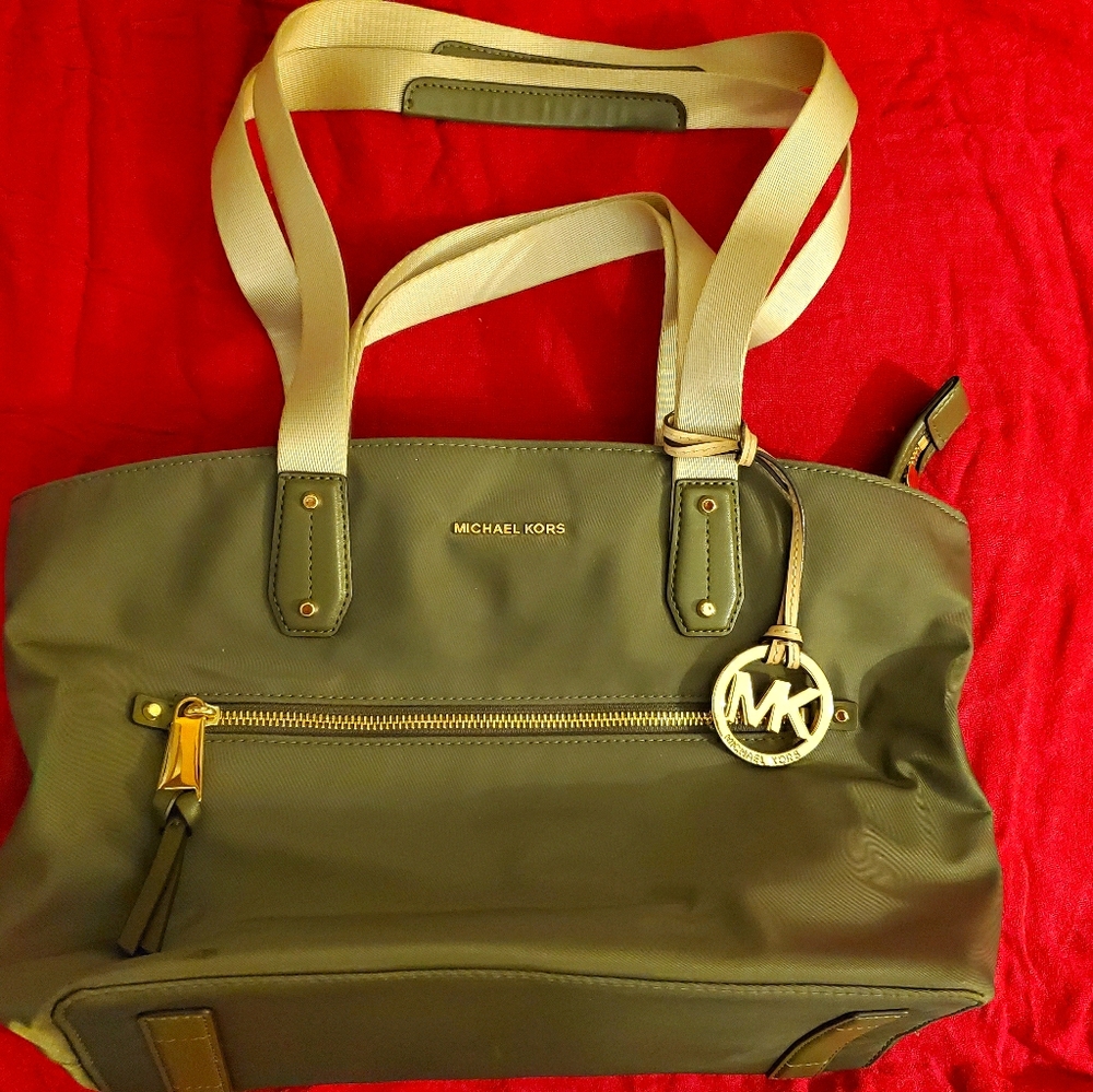 Michael Kors tote